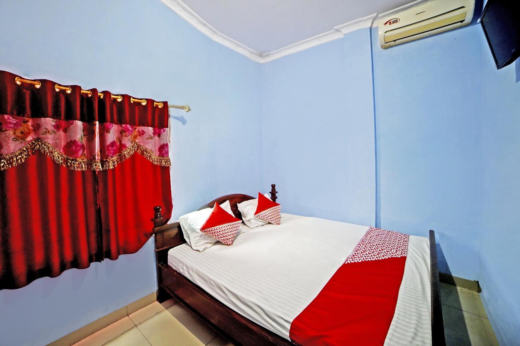 Oyo 90922 Gurusinga Guesthouse Medan Exterior foto